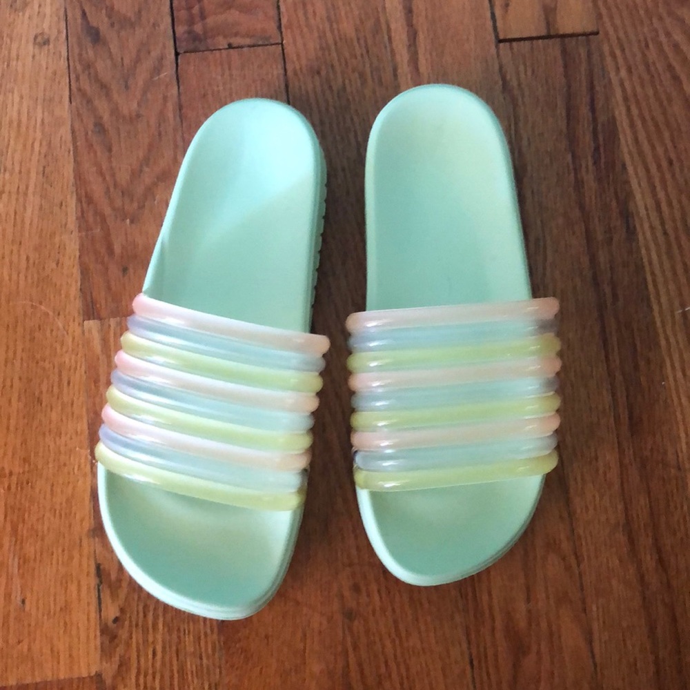 Pool Slides - Picture 4 of 5
